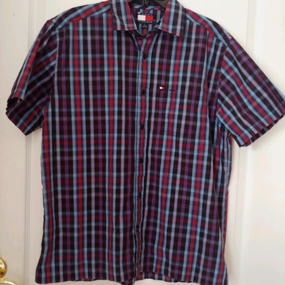 Tommy Hilfiger plaid Short Sleeve Dress shirt. Medium. Red /Blue